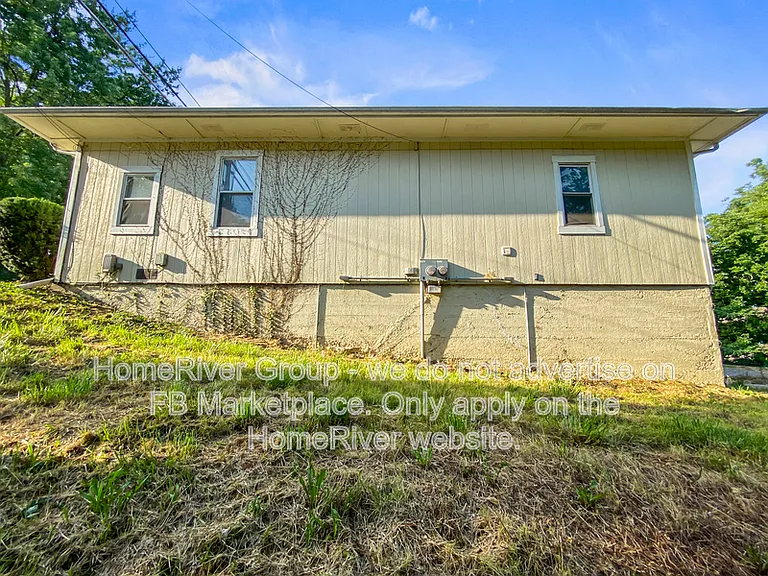 1330 S Arlington Ave #A — Photo 3
