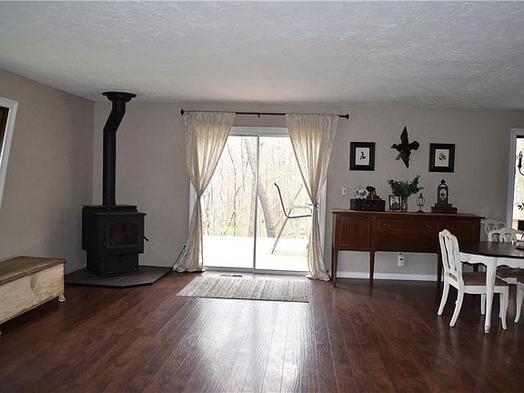 5th image of 13629 Cuyahoga Trl