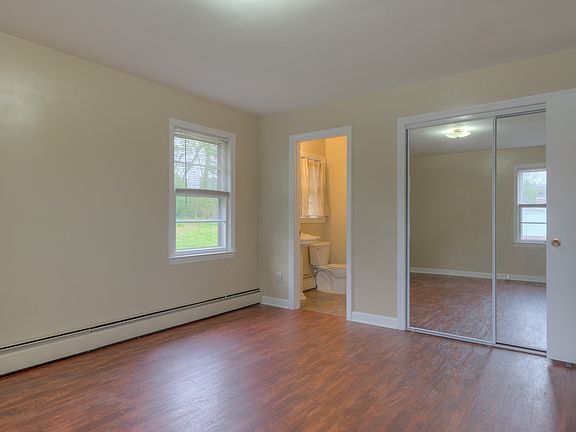4th image of 938 McBryde Ln