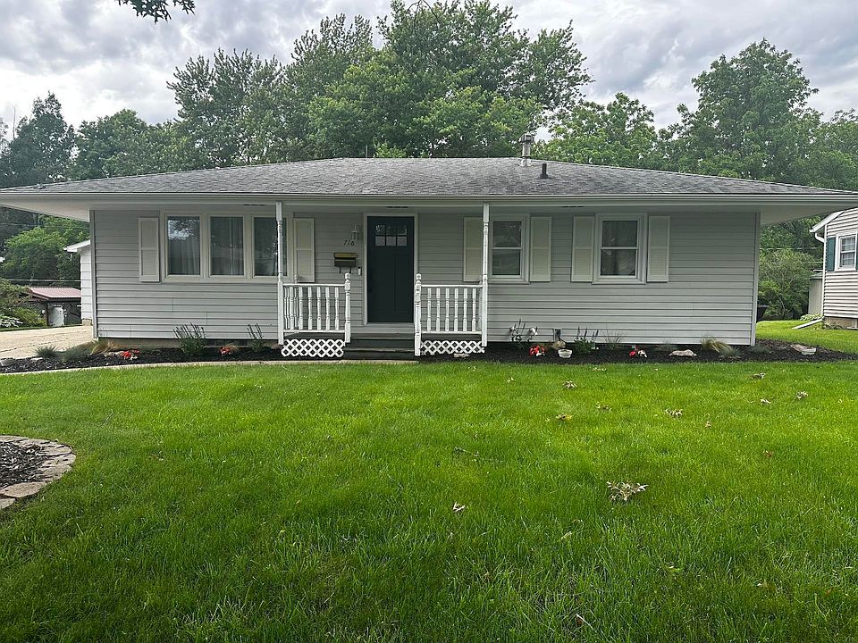 1st image of 718 7th Ave NE