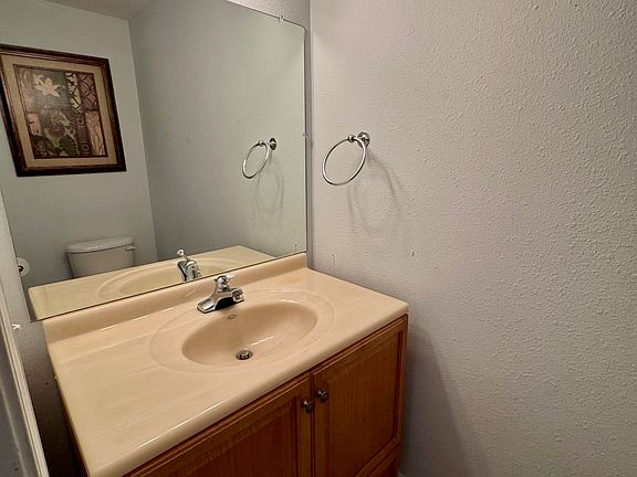 5th image of 208 Sawyer Ln