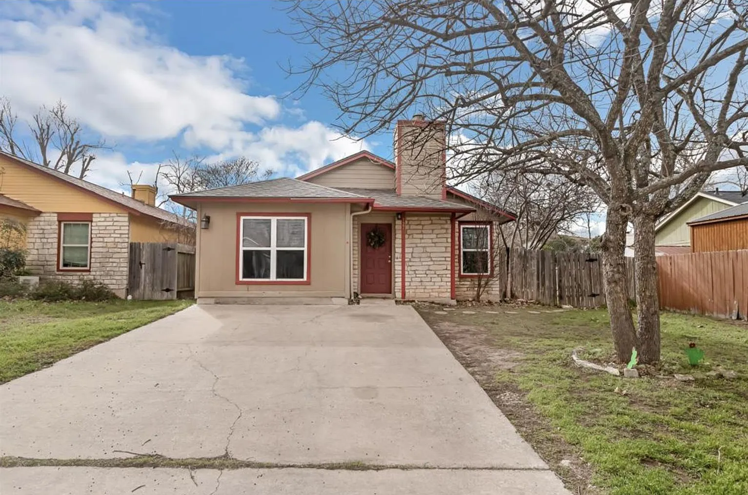 3 bed, 2.0 bath, 1323 sqft, $1,850 — Photo 1