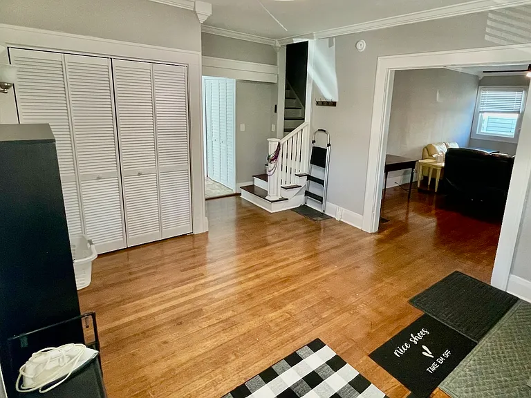 803 E James St — Photo 14