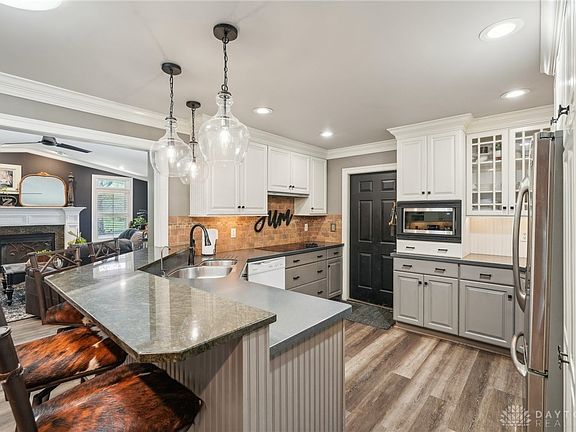4th image of 4438 Squaw Valley Dr