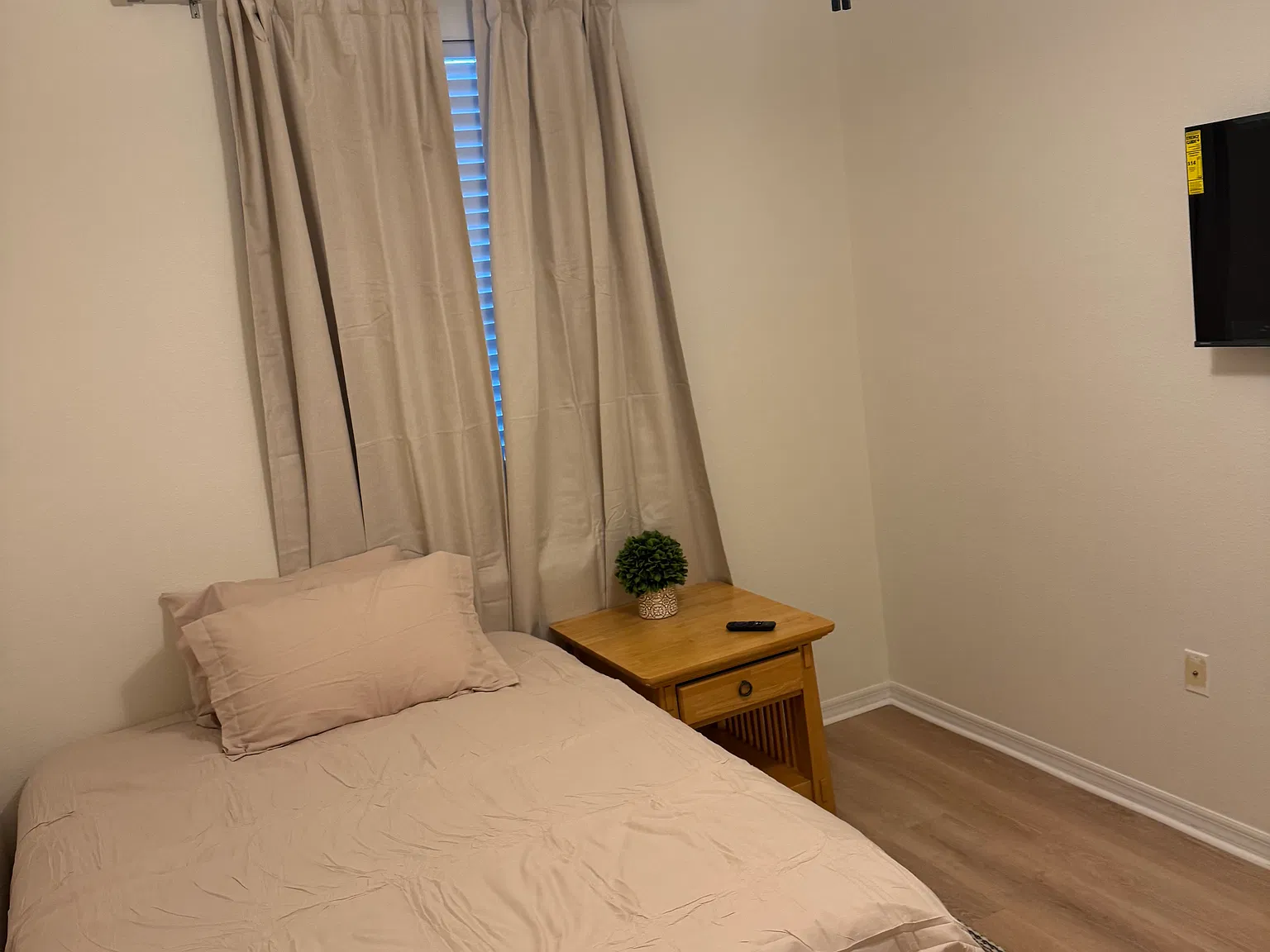 3 bed, 1513 sqft, $2,550 — Photo 4