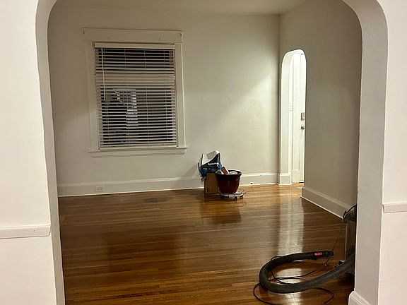 2nd image of 264 N Cooper Ave APT 1