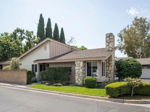 2039 E Fruit St, Santa Ana, CA 92701