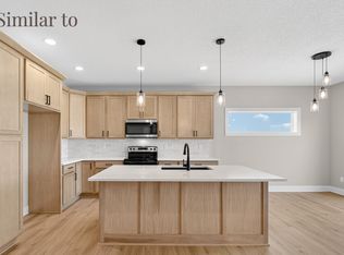 2926 Lake Hill Dr, Des Moines, IA 50320