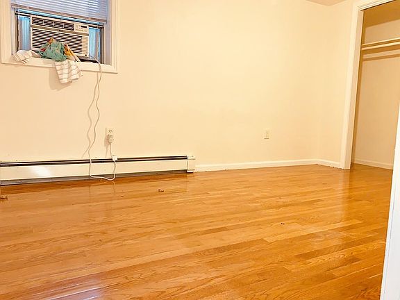4th image of 853 Washington St APT 15
