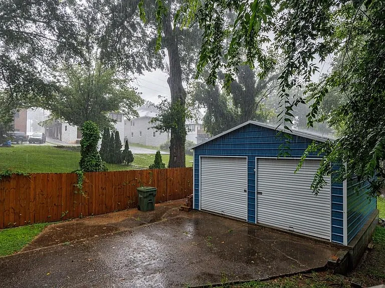 593 Lynnhaven Dr SW — Photo 44