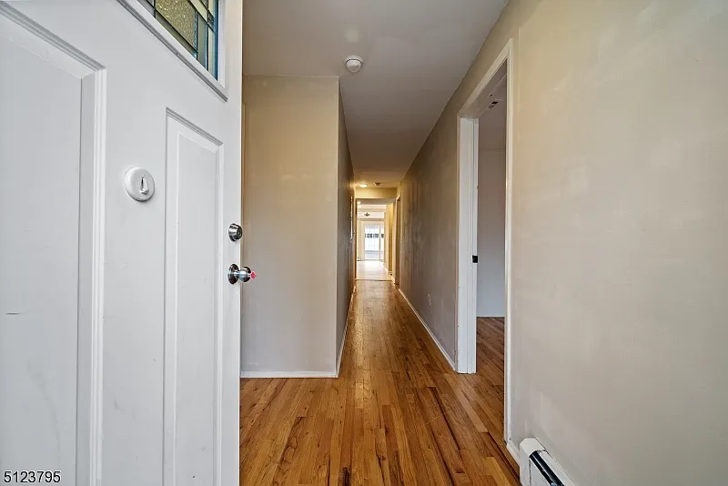 3 bed, 2.0 bath, $3,300 — Photo 3