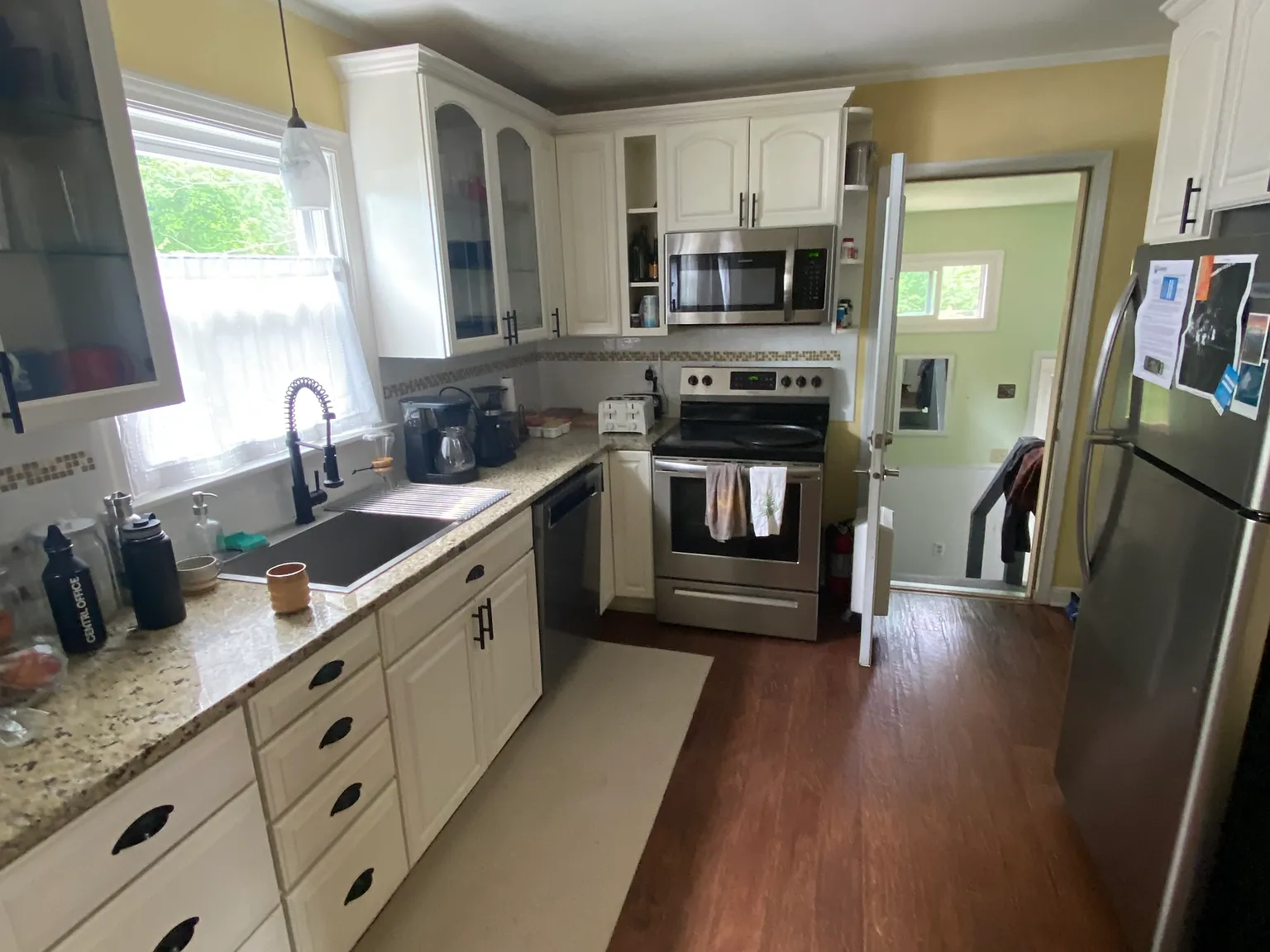 3 bed, 1318 sqft, $2,650 — Photo 1