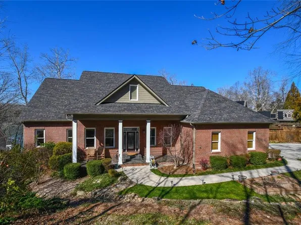 9305 Raldon Rd, Gainesville, GA 30506