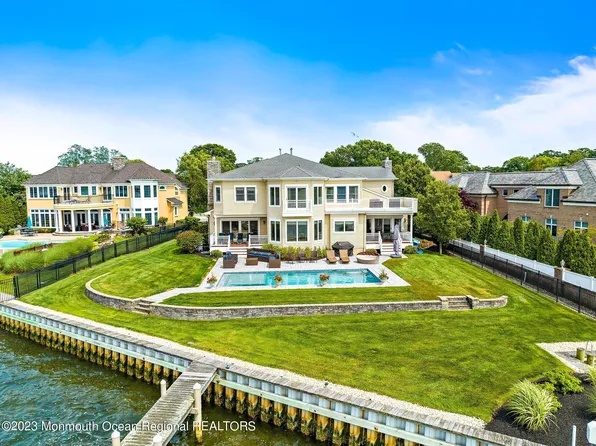 7 River Vista Lane, Point Pleasant Beach, NJ 08742