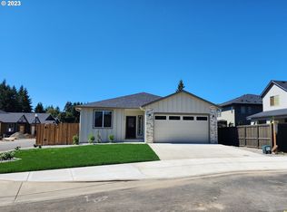 11514 NW 19th Ave, Vancouver, WA 98685