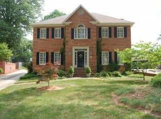 706 Hillcrest Dr, High Point, NC 27262