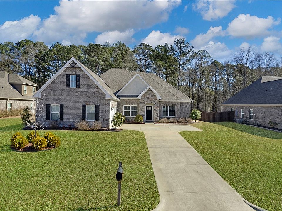 1st image of 533 Towne Lake Pkwy