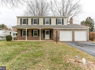 335 Longmeadow Rd, Lancaster, PA 17601