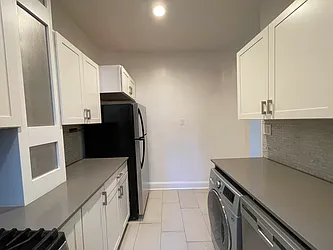 Rented by Hillel Realty Group