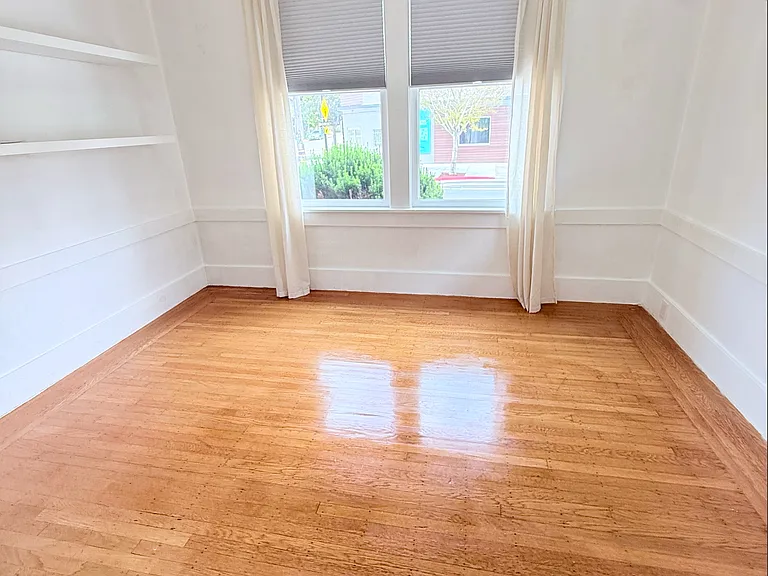 3200 Shattuck Ave — Photo 4