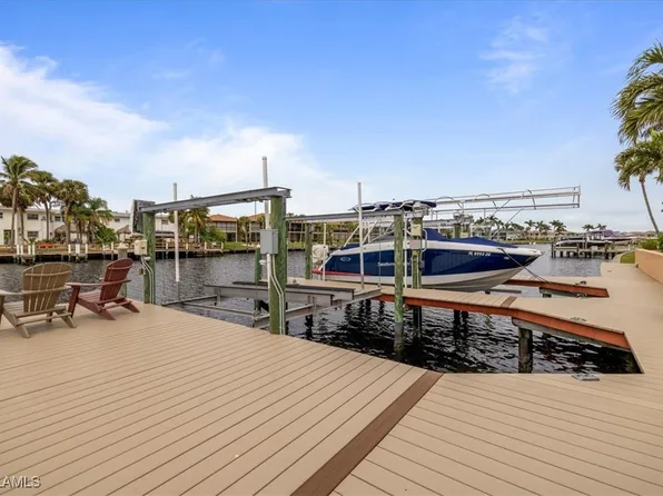 4610 SE 5th Pl APT 201, Cape Coral, FL 33904