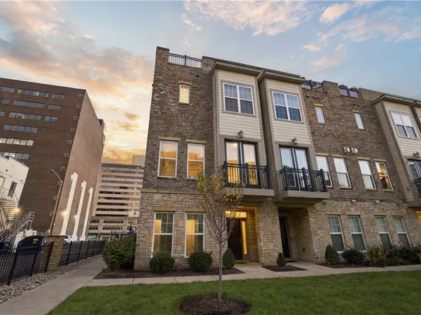 121 Lowe Ln, Dayton, OH 45402