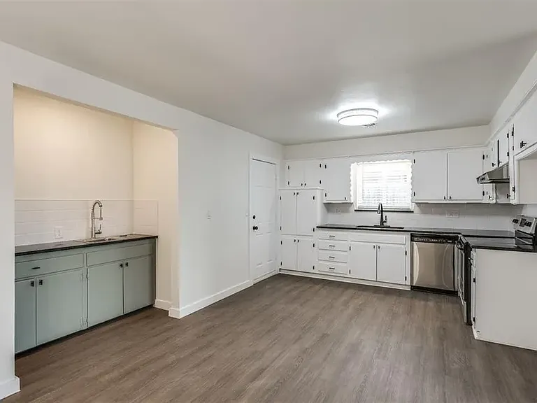 9408 Northland Rd — Photo 16