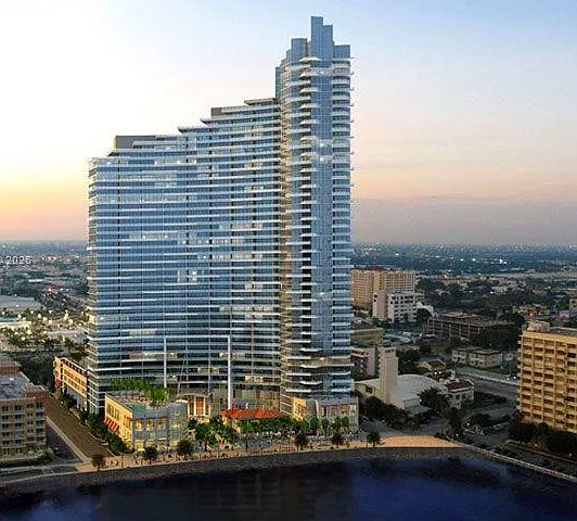 2020 N Bayshore Dr