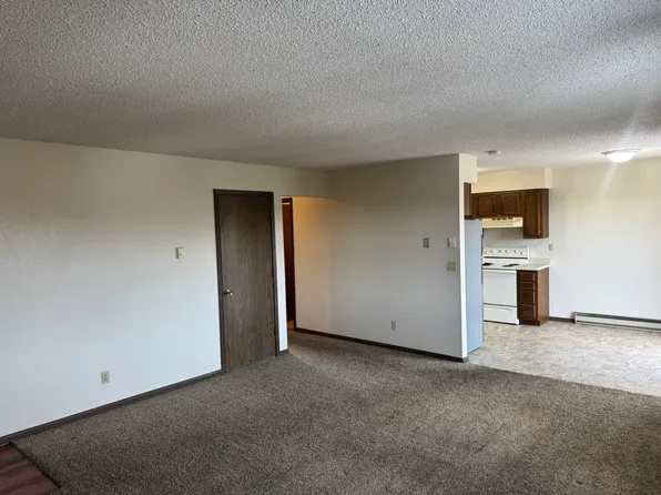 1430 Tower Dr #4, Dubuque, IA 52003