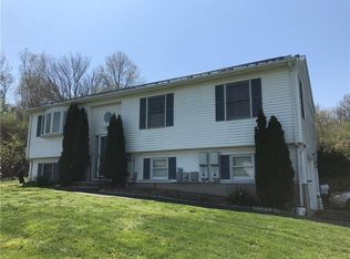 16 Ramona Way, Branford, CT 06405