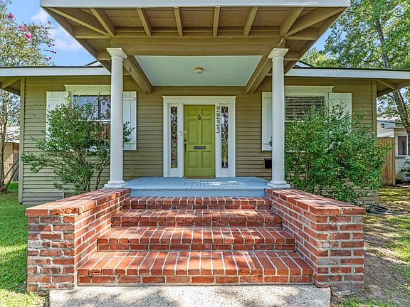 4th image of 2233 Tulip St