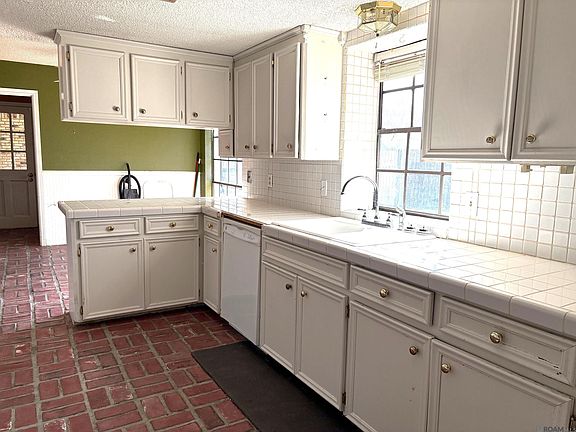 3rd image of 6031 Ridgemore Dr