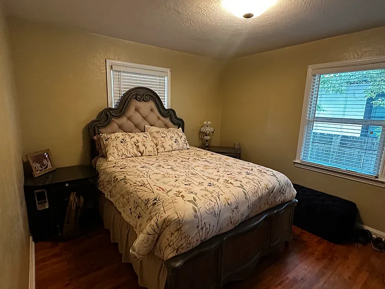 1415 N Franklin St — Photo 15
