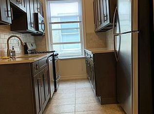 323 96th St #2, Brooklyn, NY 11209
