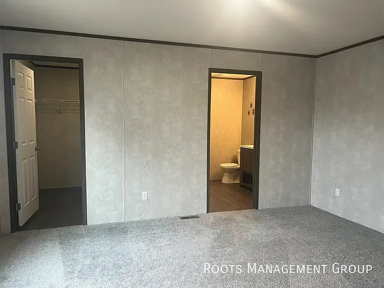 J5 Meadows Ct #J5 — Photo 12