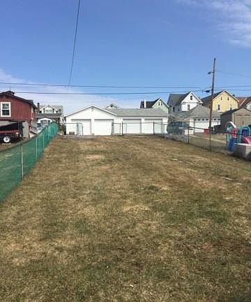 4th image of 1329 N 3rd St