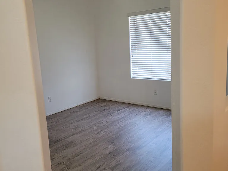 Downstair bonus room. Great as an office or formal dining room.