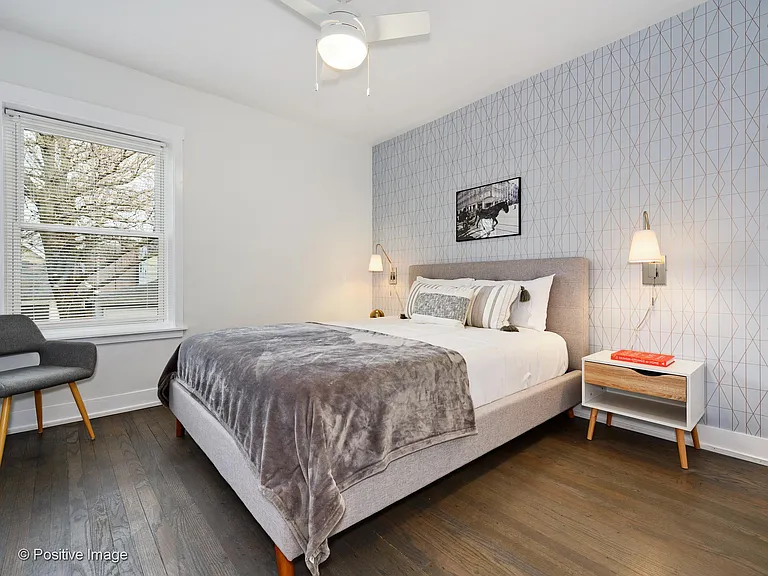 3243 N Damen Ave #2 — Photo 7