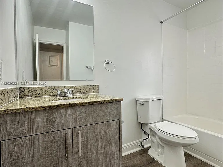 2910 Pierce St #209 — Photo 9