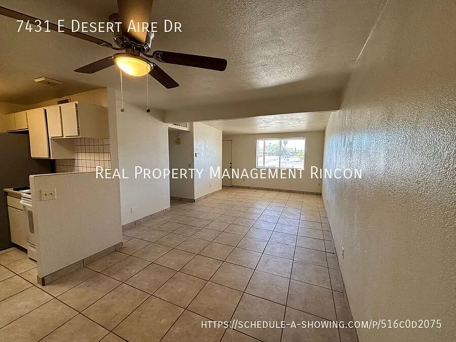 Building Photo - 7431 E Desert Aire Dr