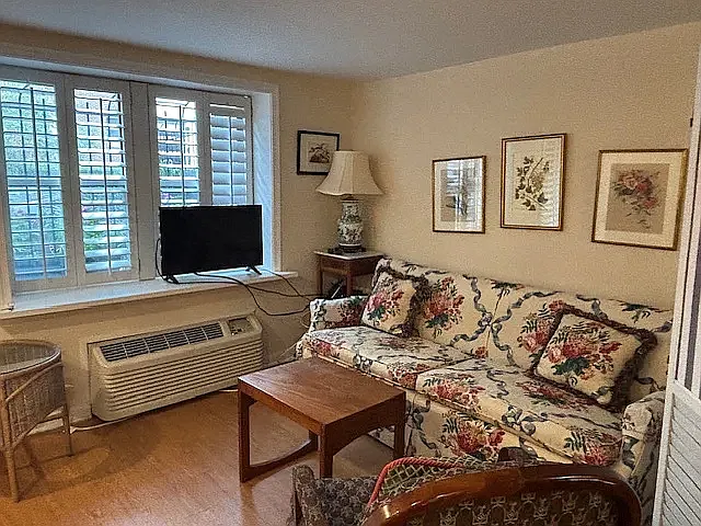 2109 N St NW #B — Photo 6