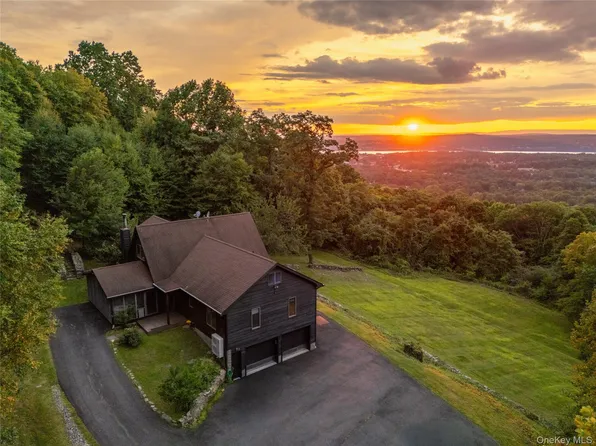 36 Blue Grass Lane, Beacon, NY 12508
