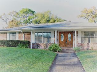 6905 Simca Dr, Jacksonville, FL 32277