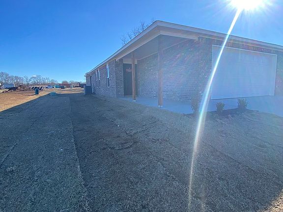 3rd image of 502A W Loren Dr