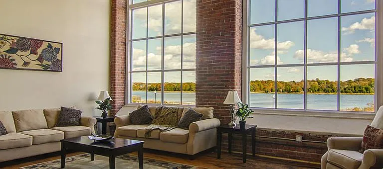Riverbank Lofts — Photo 2