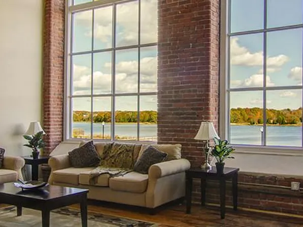 Riverbank Lofts