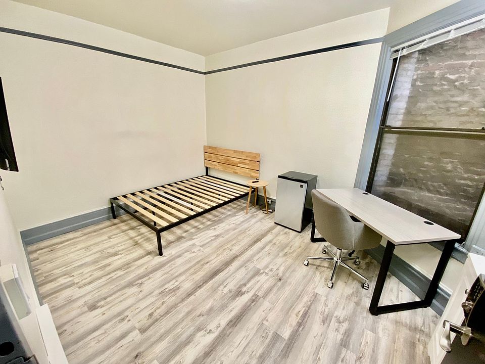 1st image of 1000 Bush St #128