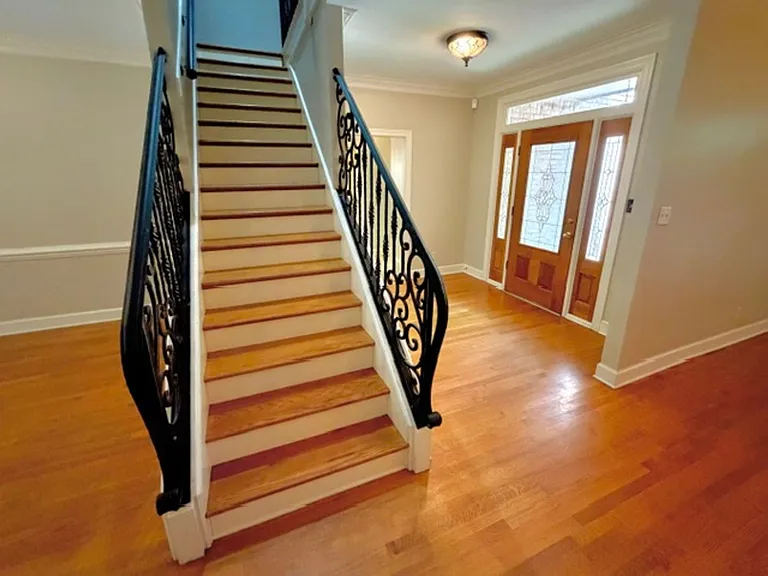 489 Chickasaw Land Way — Photo 2