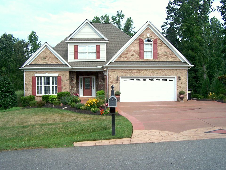 1st image of 1145 Grand Oaks Dr