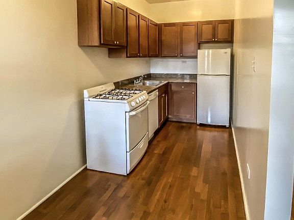 5th image of 4631 N Paulina St #4631200